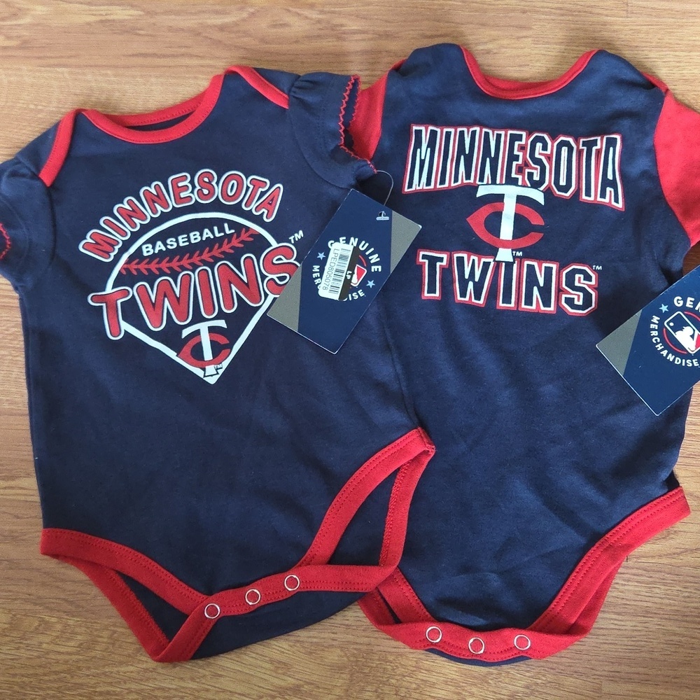 Minnesota Twins Baby 3-6M NWT Navy Bodysuits 2Pc Baseball MLB